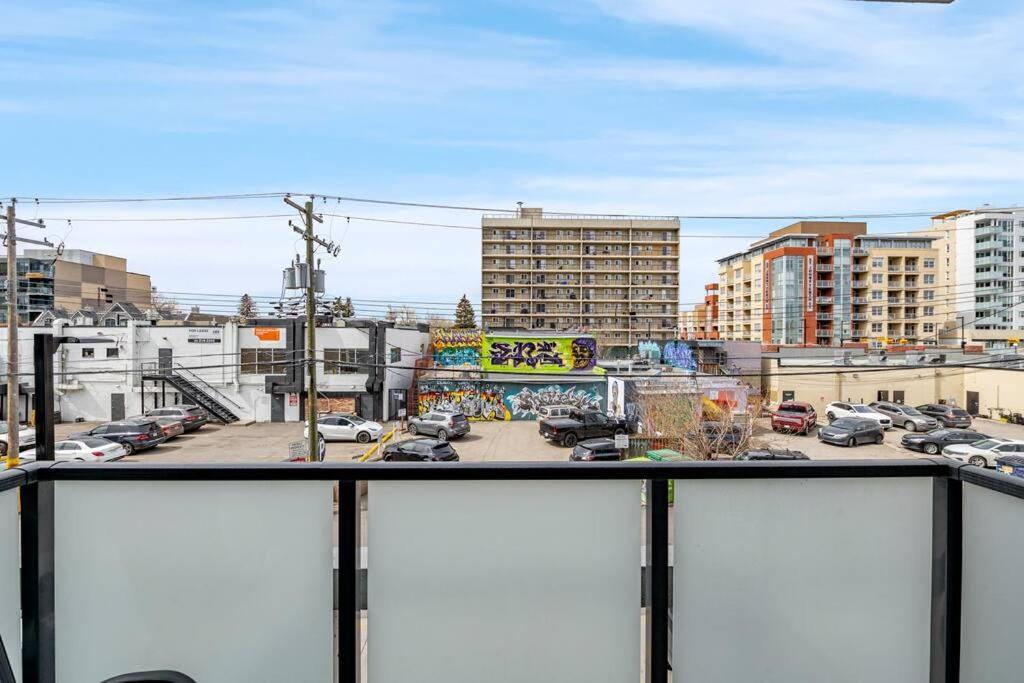 Chic 1Br Kensington Unit W/Parking YYC Exterior foto